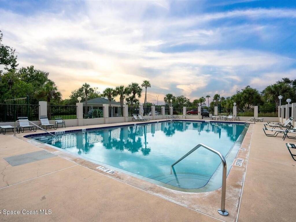 8033 Kingswood Way, Melbourne, FL 32940