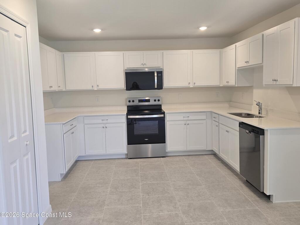 972 SW Richmond Circle, Palm Bay, FL 32908