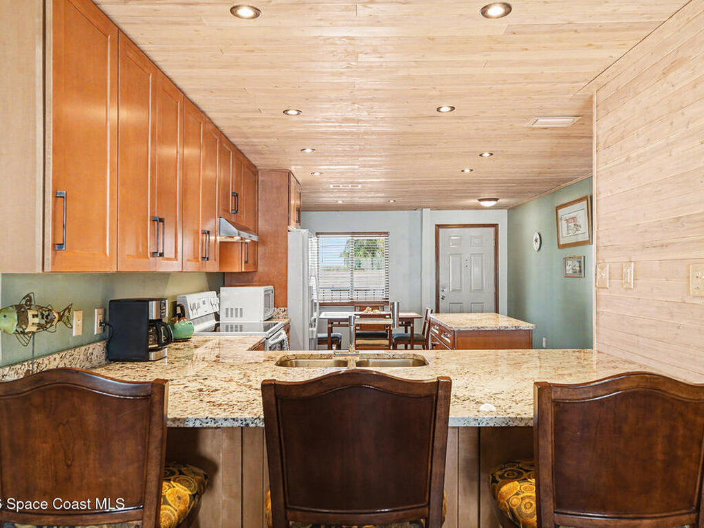 2880 S Atlantic Avenue, Cocoa Beach, FL 32931