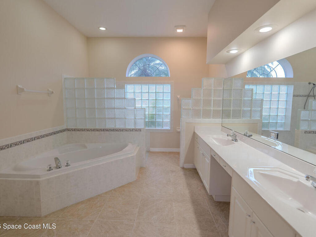 234 Cove Loop Drive, Merritt Island, FL 32953