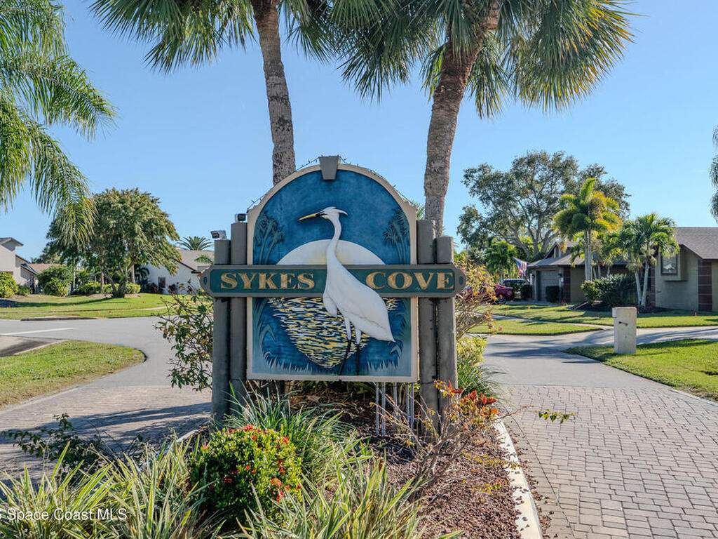234 Cove Loop Drive, Merritt Island, FL 32953