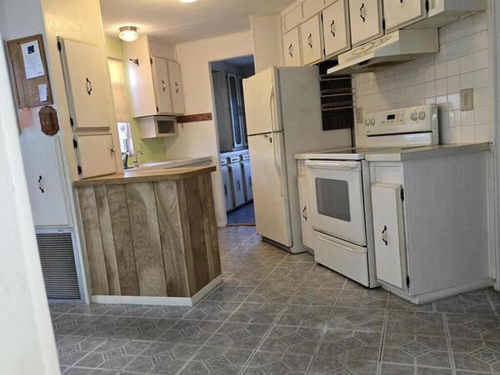 2448 Royal Palm Drive, Palm Bay, FL 32905