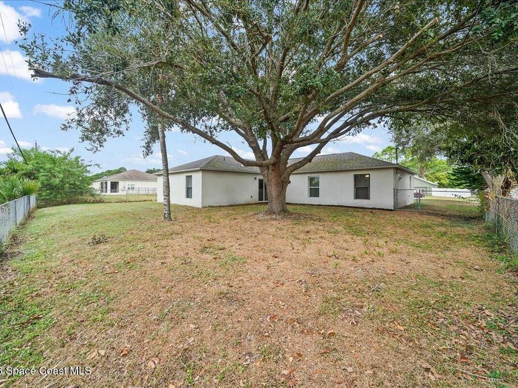 430 Almansa Street, Palm Bay, FL 32907