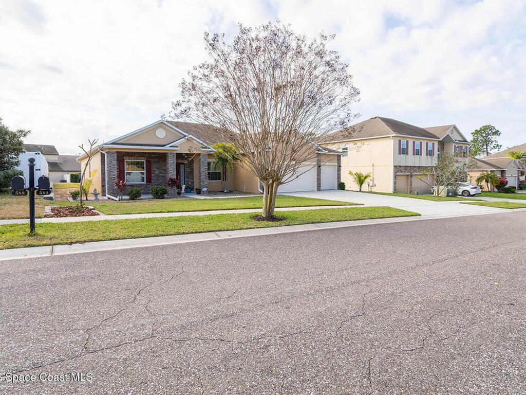 584 L M Davey Lane, Titusville, FL 32780