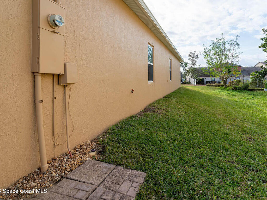 584 L M Davey Lane, Titusville, FL 32780