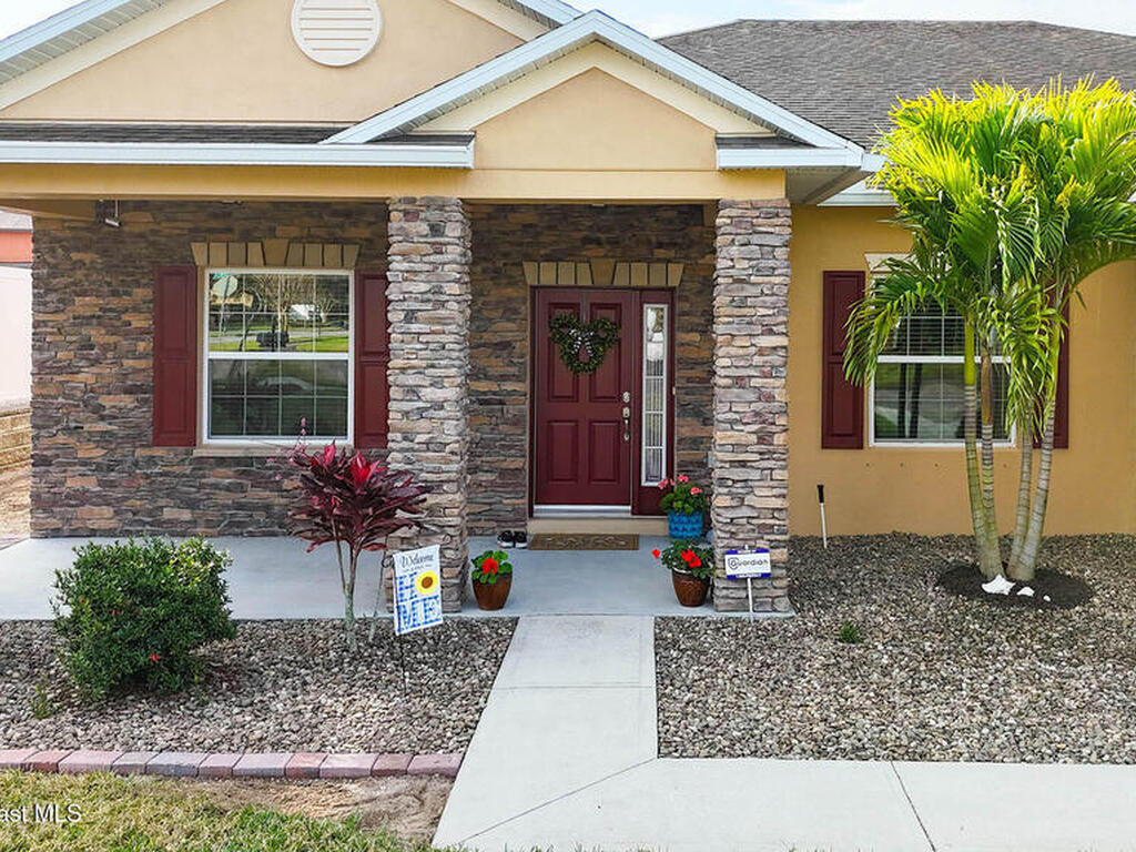 584 L M Davey Lane, Titusville, FL 32780