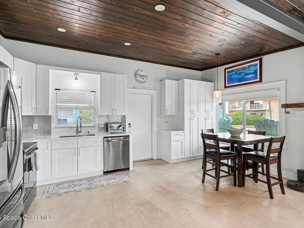 607 Madison Avenue, Cape Canaveral, FL 32920