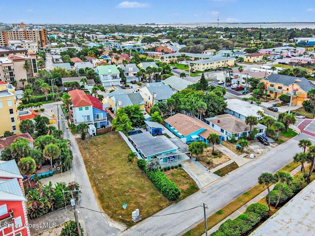 607 Madison Avenue, Cape Canaveral, FL 32920