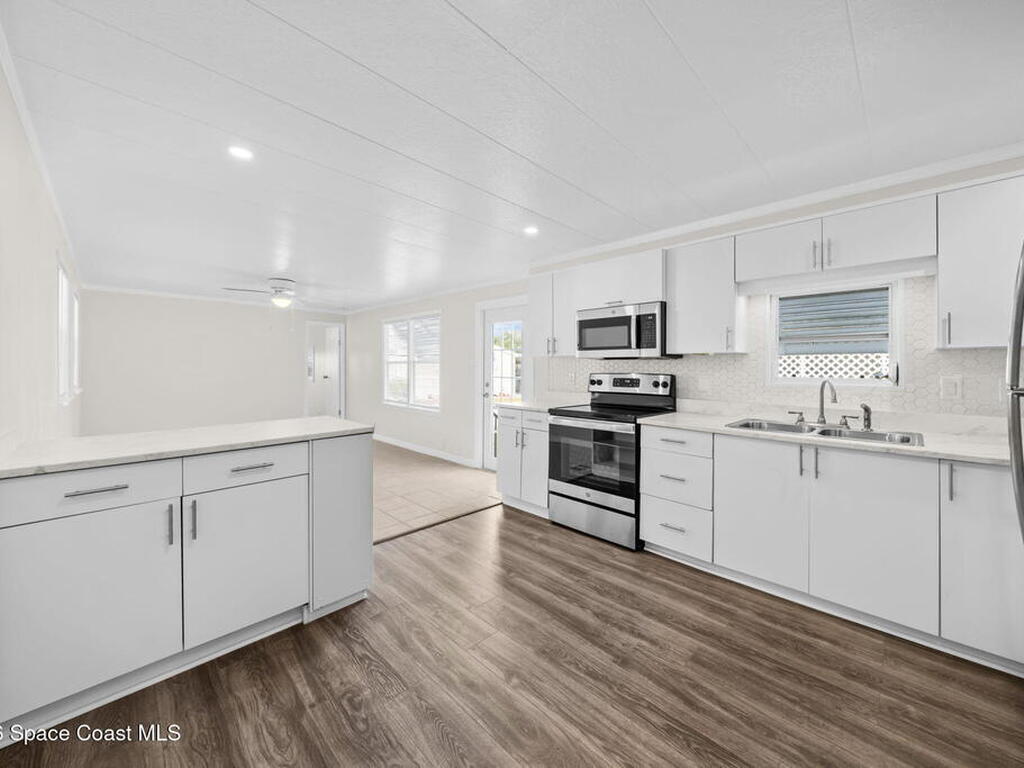 126 Holiday Park Boulevard, Palm Bay, FL 32907