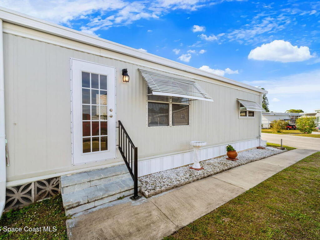 126 Holiday Park Boulevard, Palm Bay, FL 32907