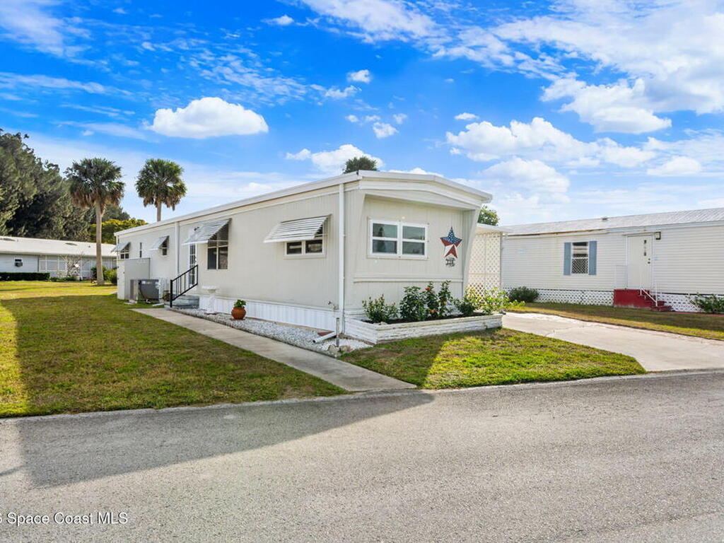 126 Holiday Park Boulevard, Palm Bay, FL 32907