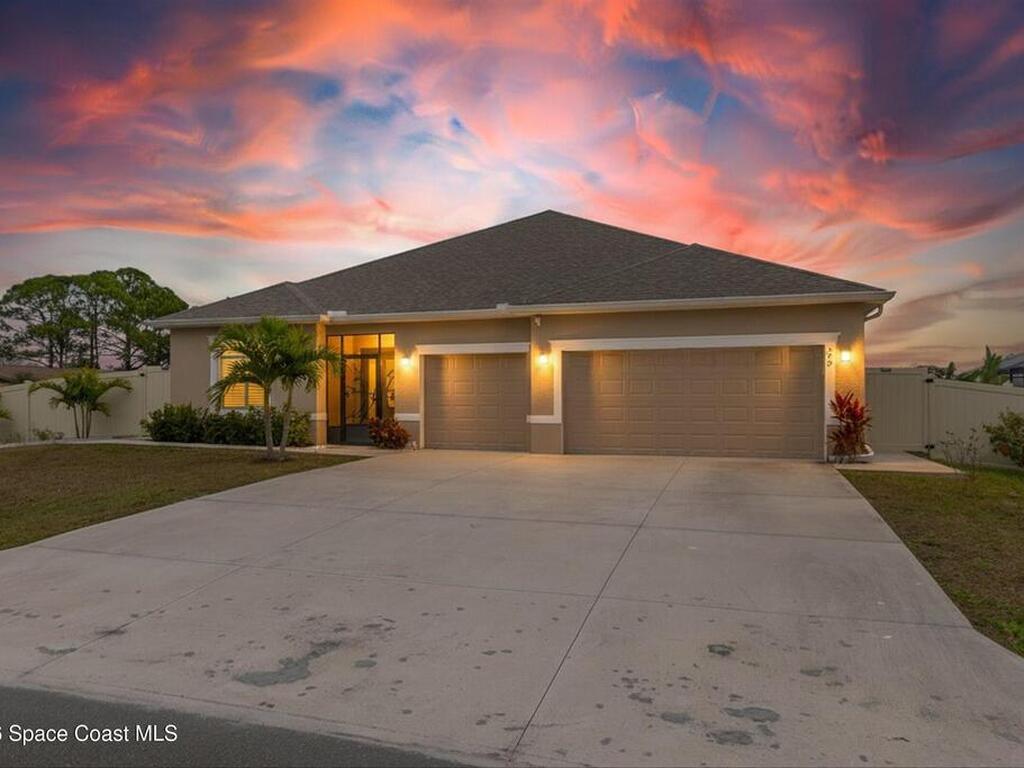 399 Calcutta Avenue, Palm Bay, FL 32907