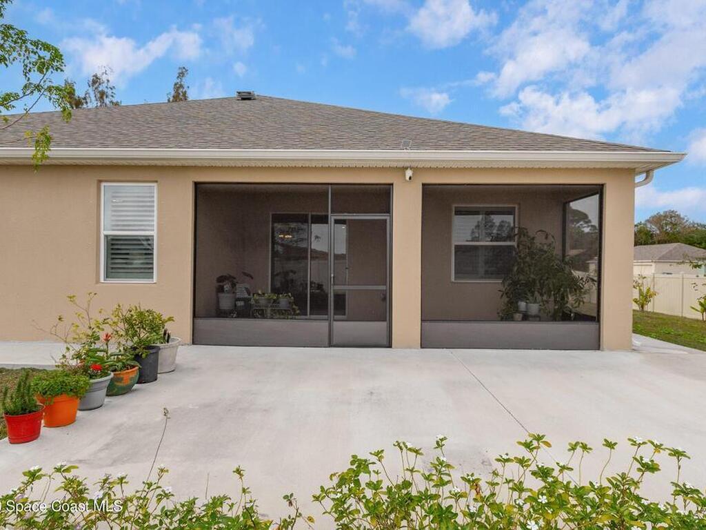 399 Calcutta Avenue, Palm Bay, FL 32907