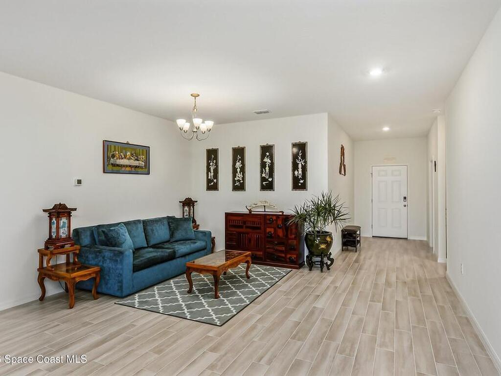 399 Calcutta Avenue, Palm Bay, FL 32907