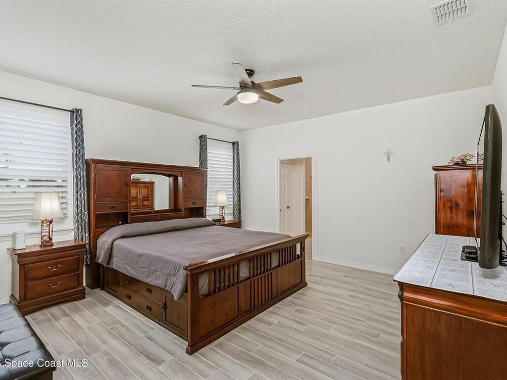 399 Calcutta Avenue, Palm Bay, FL 32907