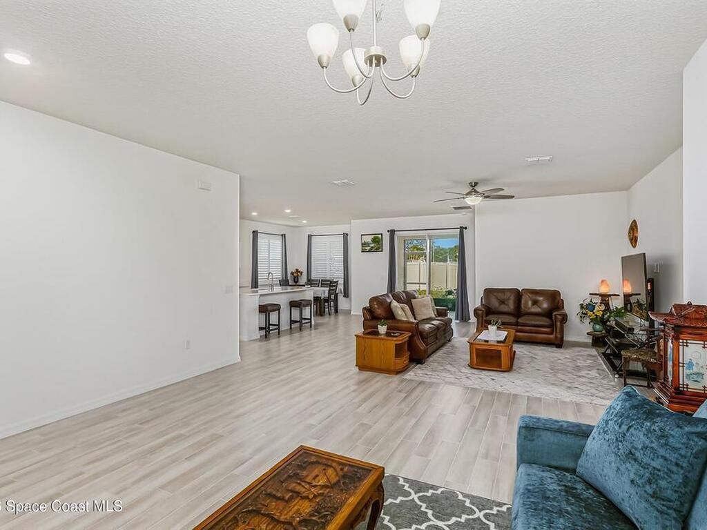 399 Calcutta Avenue, Palm Bay, FL 32907