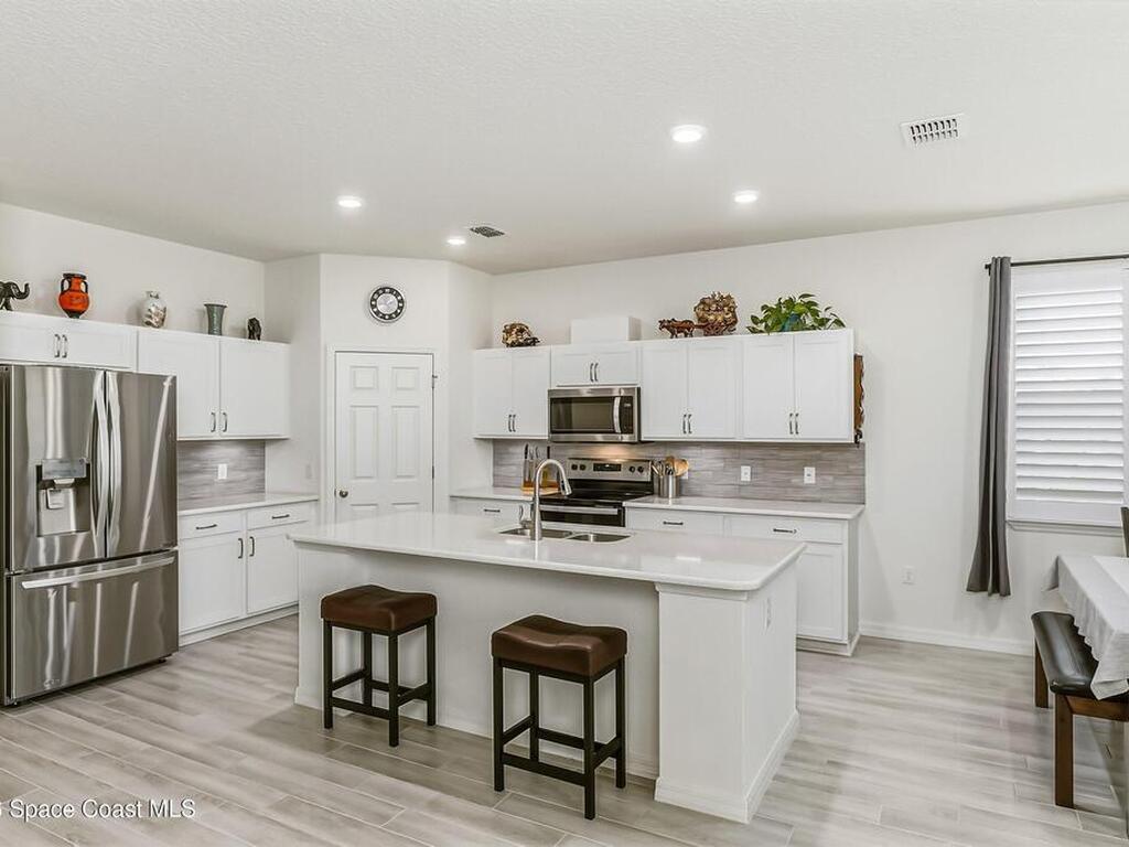 399 Calcutta Avenue, Palm Bay, FL 32907