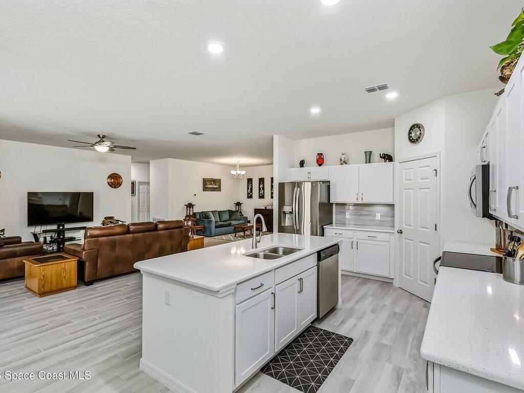 399 Calcutta Avenue, Palm Bay, FL 32907