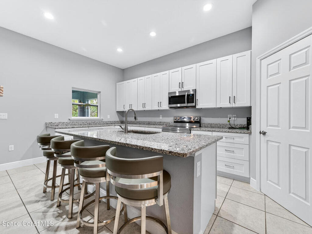 1285 Grandeur Street, Palm Bay, FL 32909