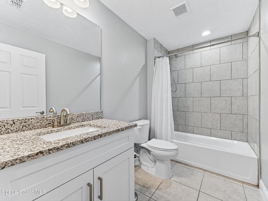 1285 Grandeur Street, Palm Bay, FL 32909