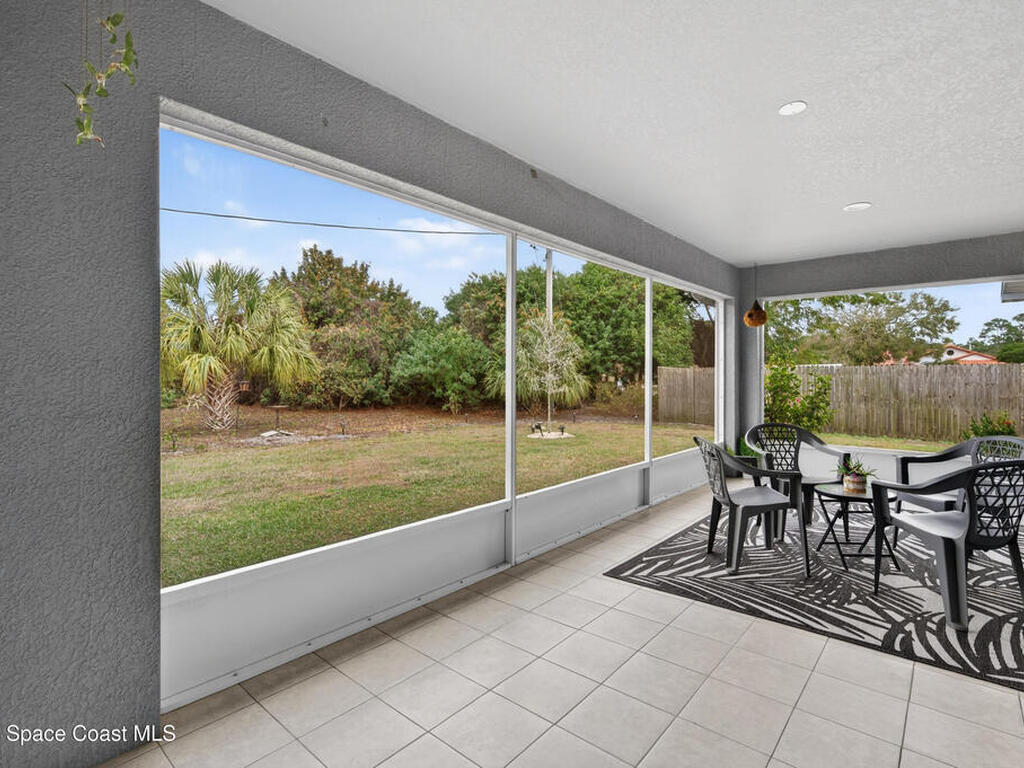 1285 Grandeur Street, Palm Bay, FL 32909