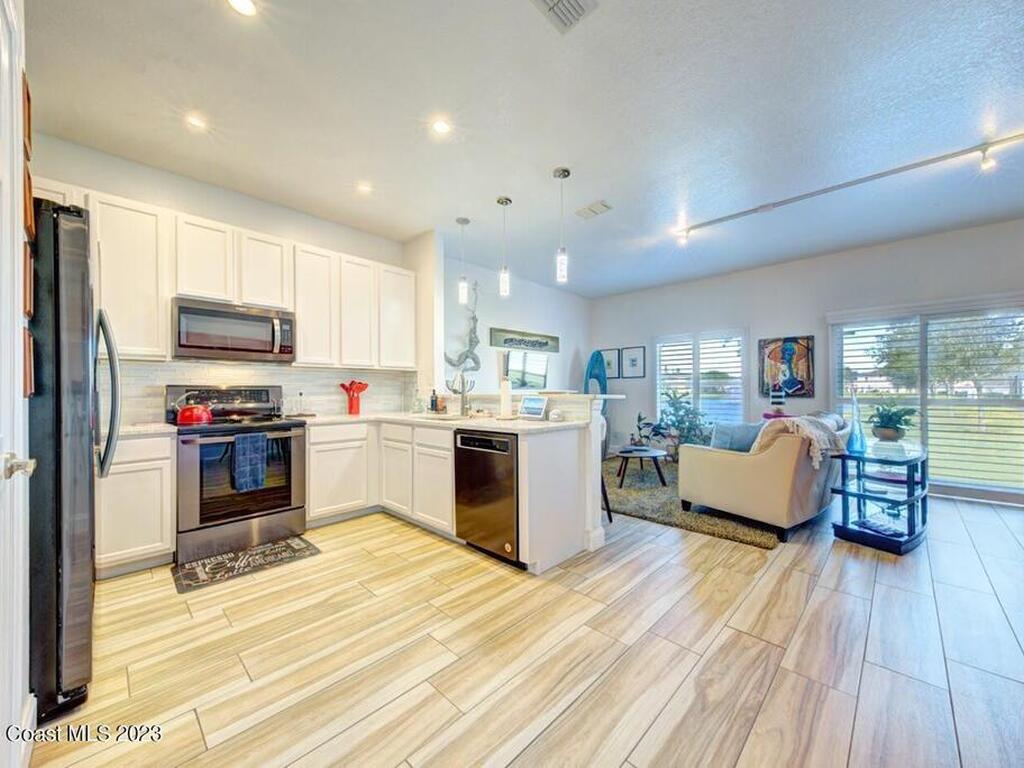 2760 Revolution Street, Melbourne, FL 32935