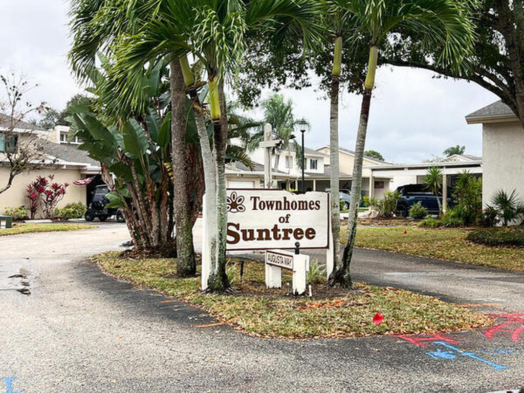 158 Augusta Way, Suntree, FL 32940