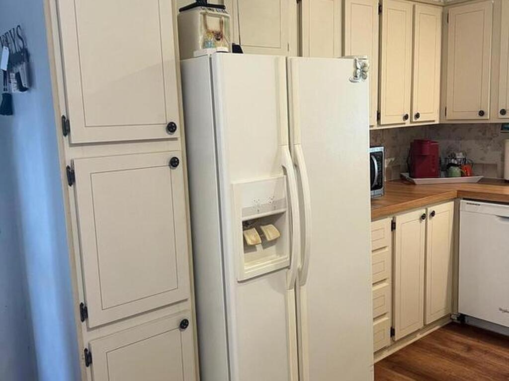 1076 Royal Palm Drive, Barefoot Bay, FL 32976