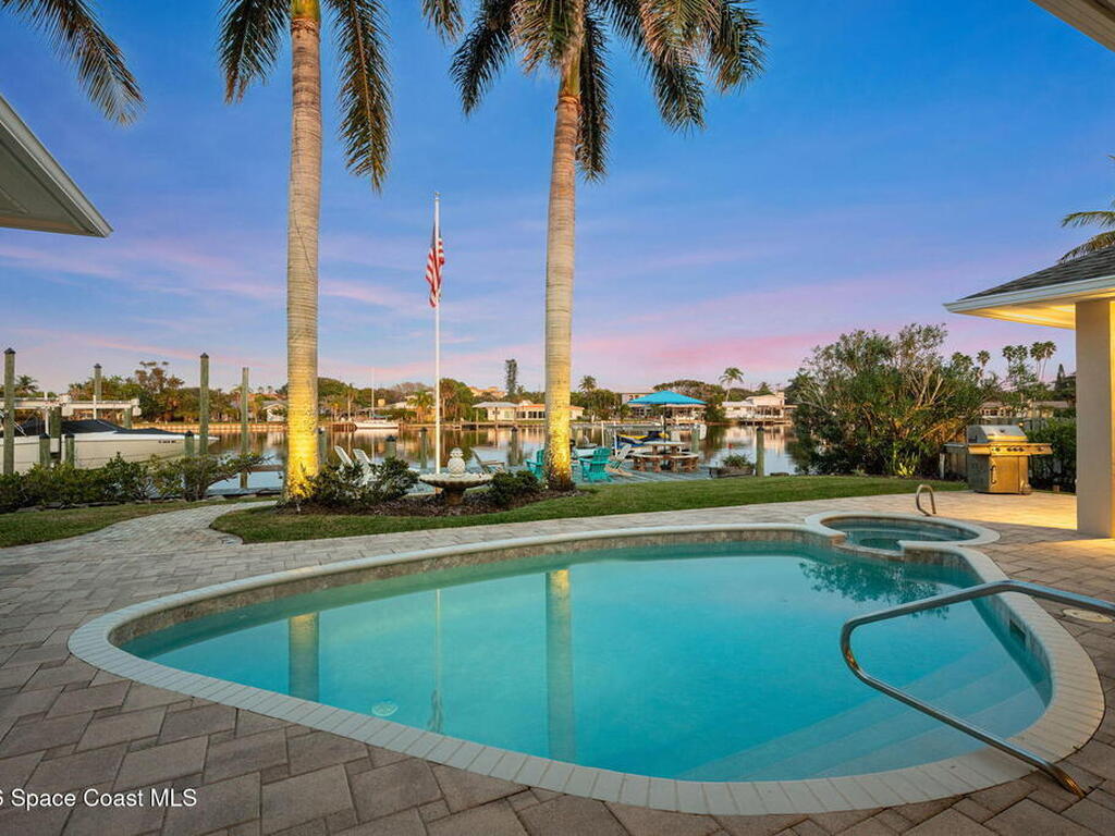 1675 Bay Shore Drive, Cocoa Beach, FL 32931