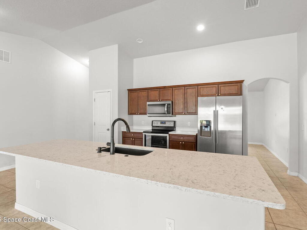 481 Almansa Street, Palm Bay, FL 32907