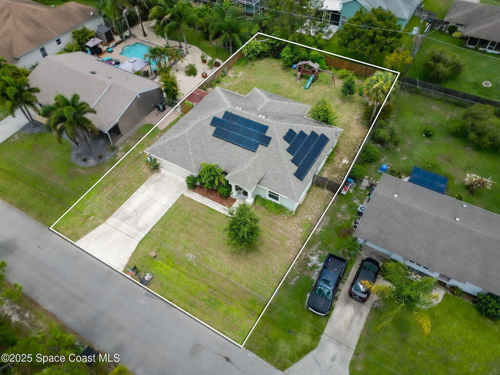 481 Almansa Street, Palm Bay, FL 32907