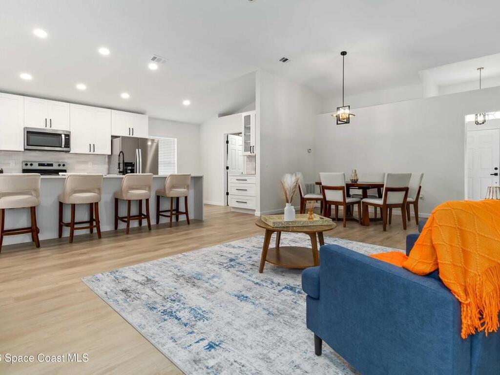 2161 Brookshire Circle, Melbourne, FL 32904