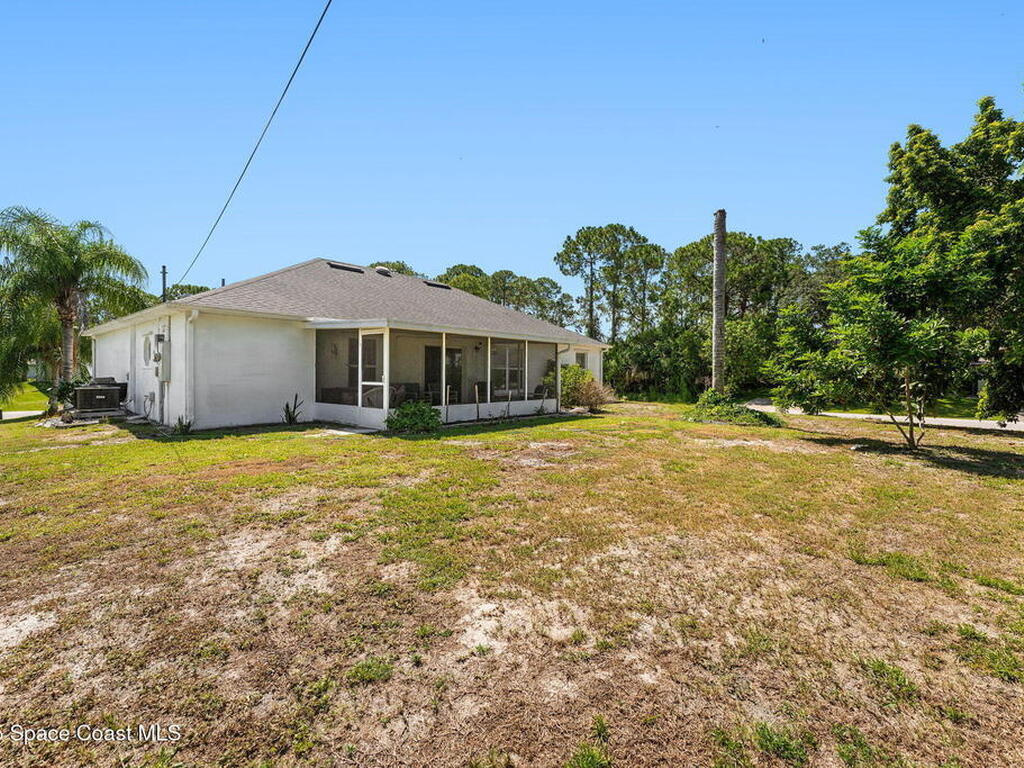 398 Taunton Road, Palm Bay, FL 32908