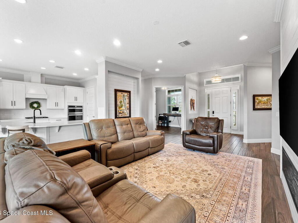 7680 Kerrington Drive, Melbourne, FL 32940