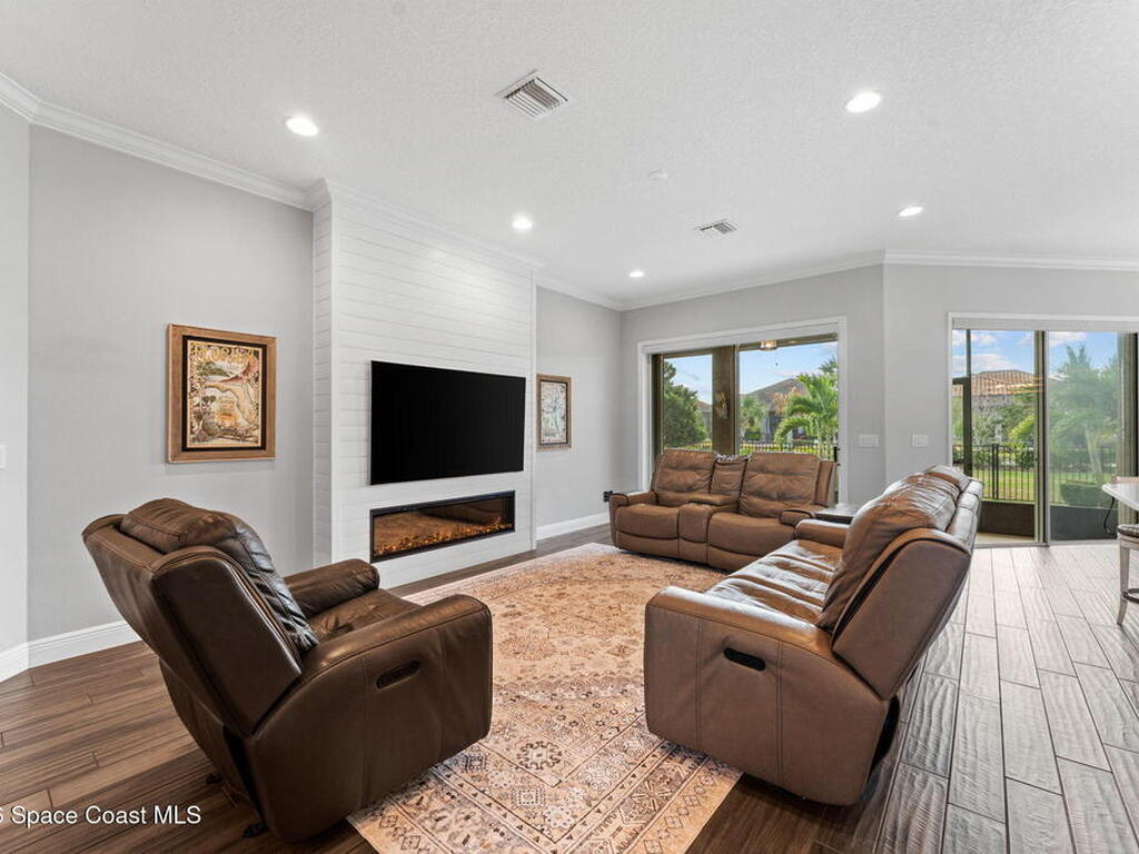 7680 Kerrington Drive, Melbourne, FL 32940