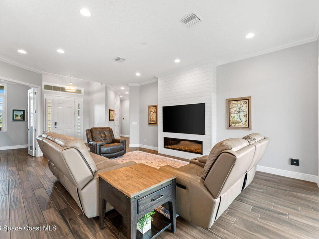 7680 Kerrington Drive, Melbourne, FL 32940