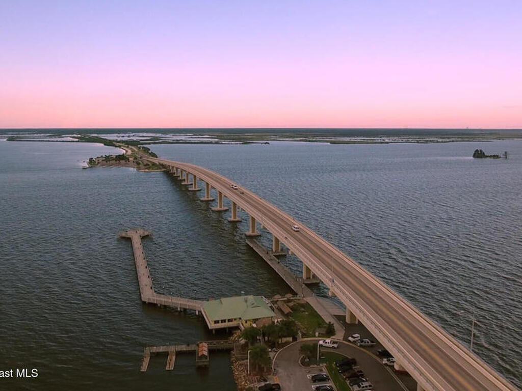 3681 Sawgrass Drive, Titusville, FL 32780