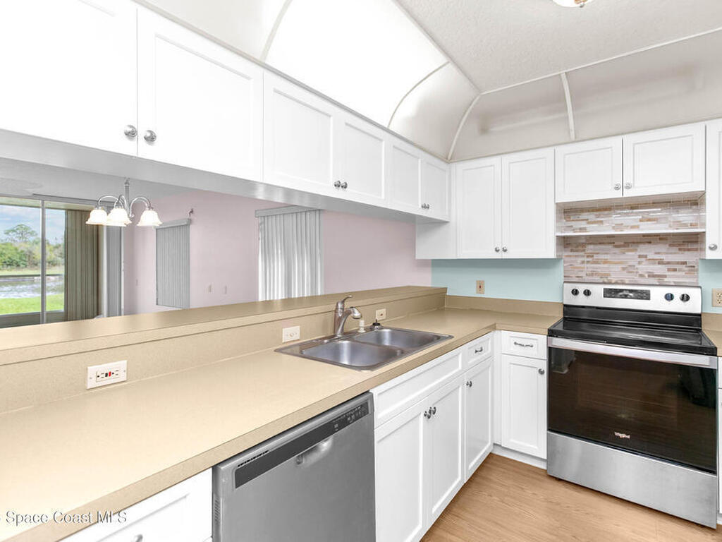 1410 Huntington Lane, Rockledge, FL 32955