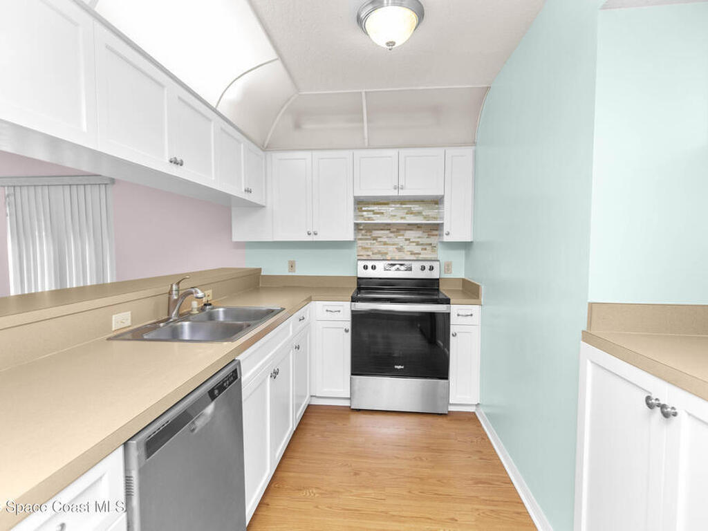 1410 Huntington Lane, Rockledge, FL 32955