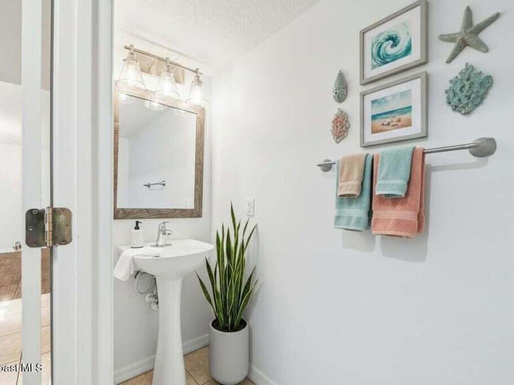 2338 Maeve Circle, West Melbourne, FL 32904