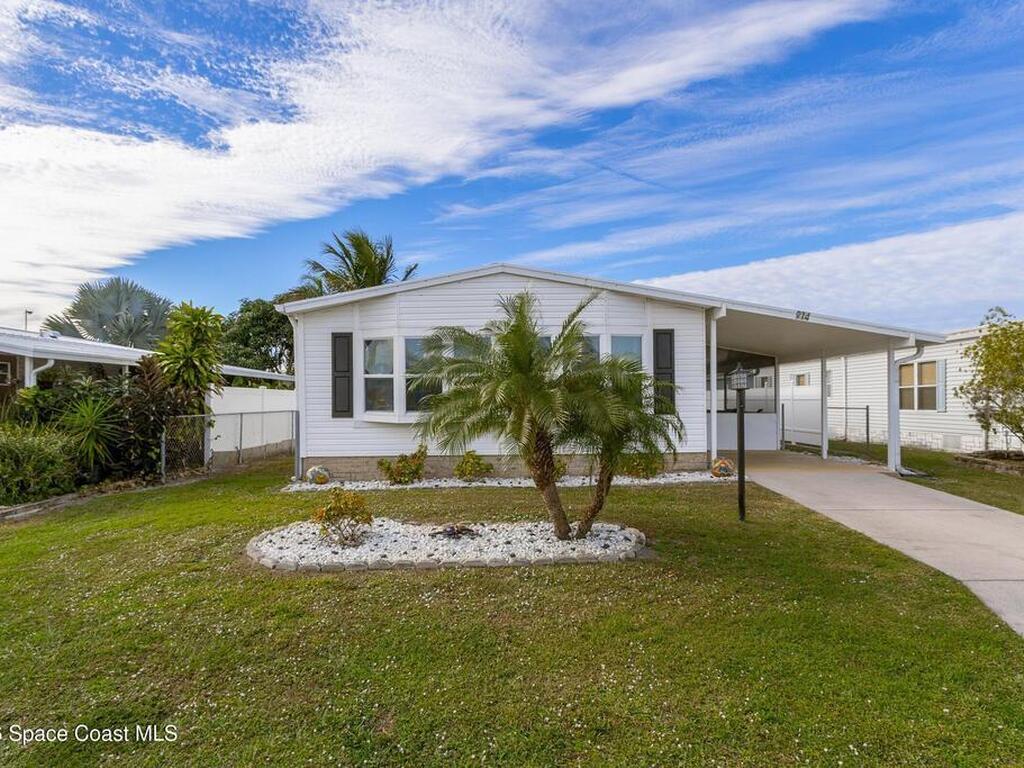914 Hyacinth Circle, Barefoot Bay, FL 32976