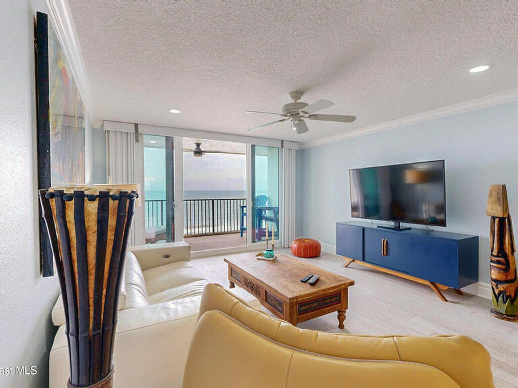 2815 S Atlantic Avenue, Cocoa Beach, FL 32931