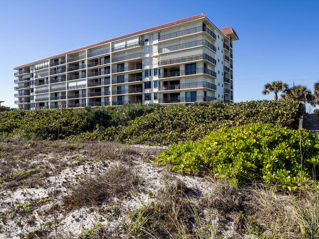 2815 S Atlantic Avenue, Cocoa Beach, FL 32931