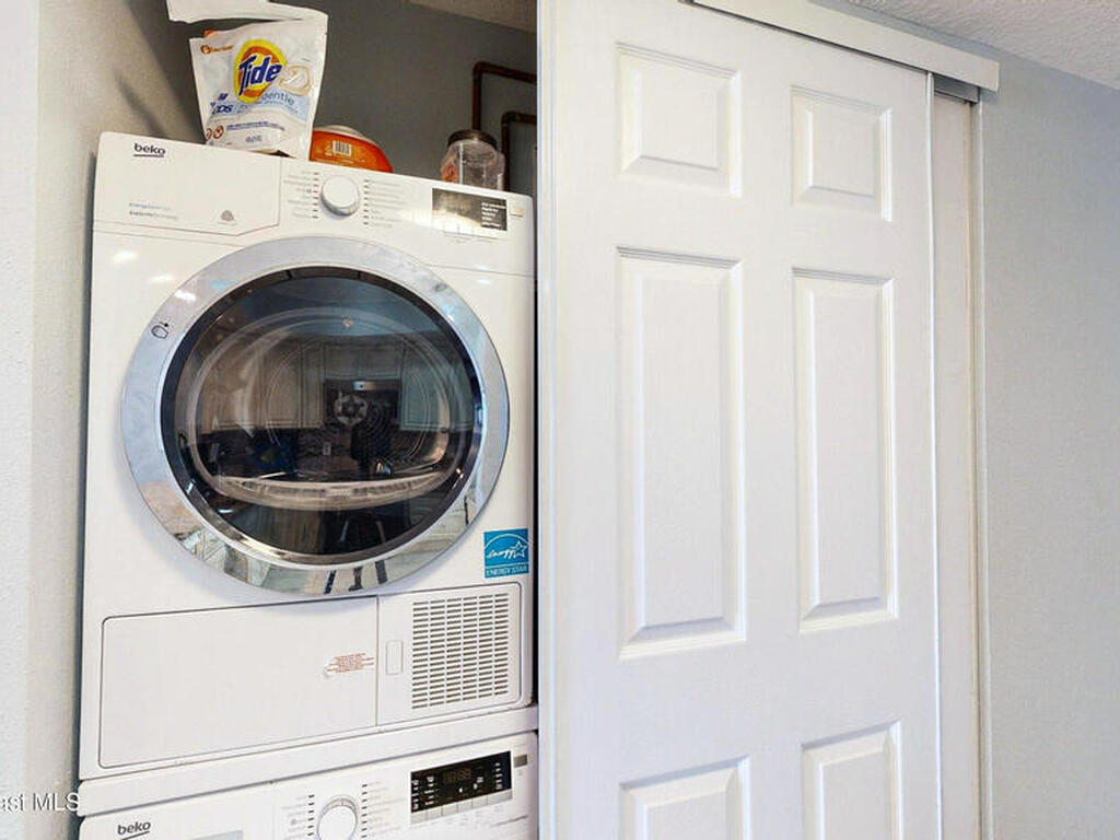 2815 S Atlantic Avenue, Cocoa Beach, FL 32931