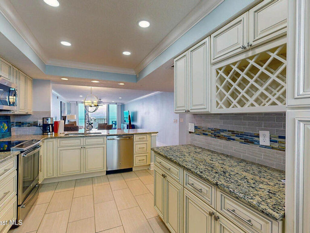 2815 S Atlantic Avenue, Cocoa Beach, FL 32931