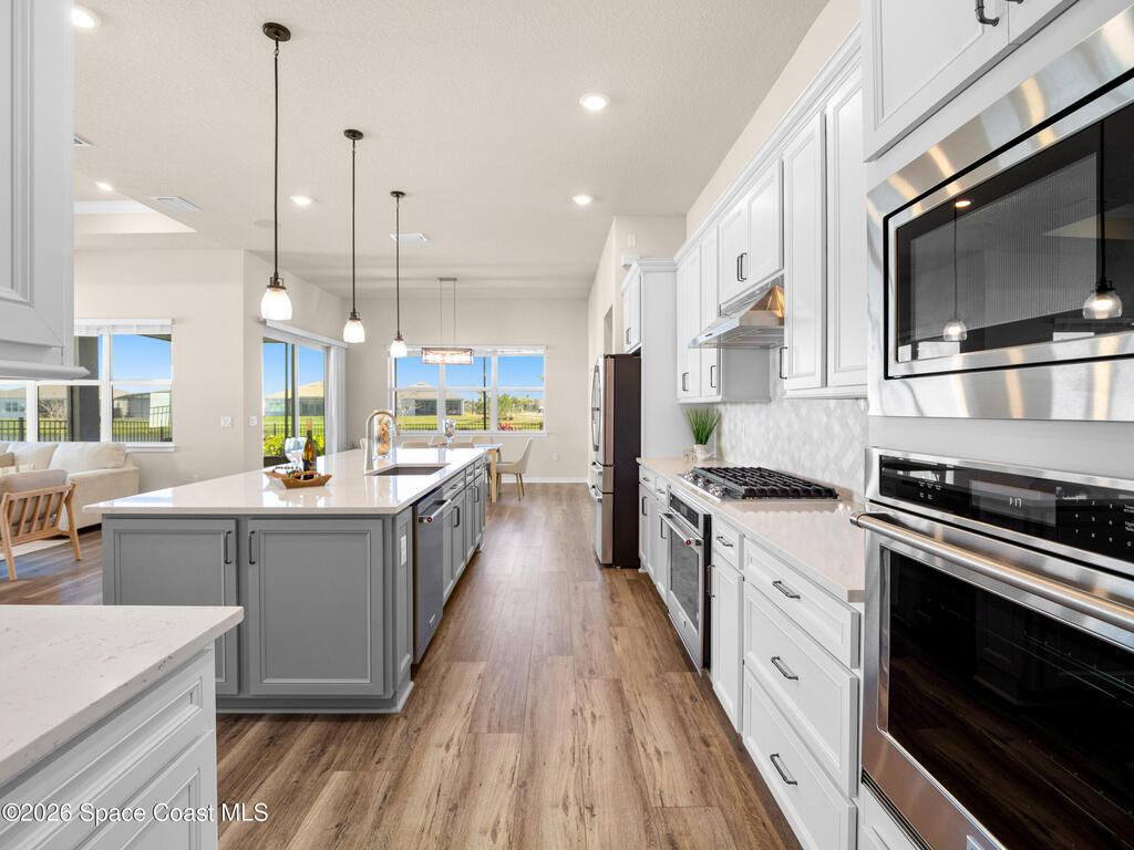 8969 Shoreline Avenue, Melbourne, FL 32940