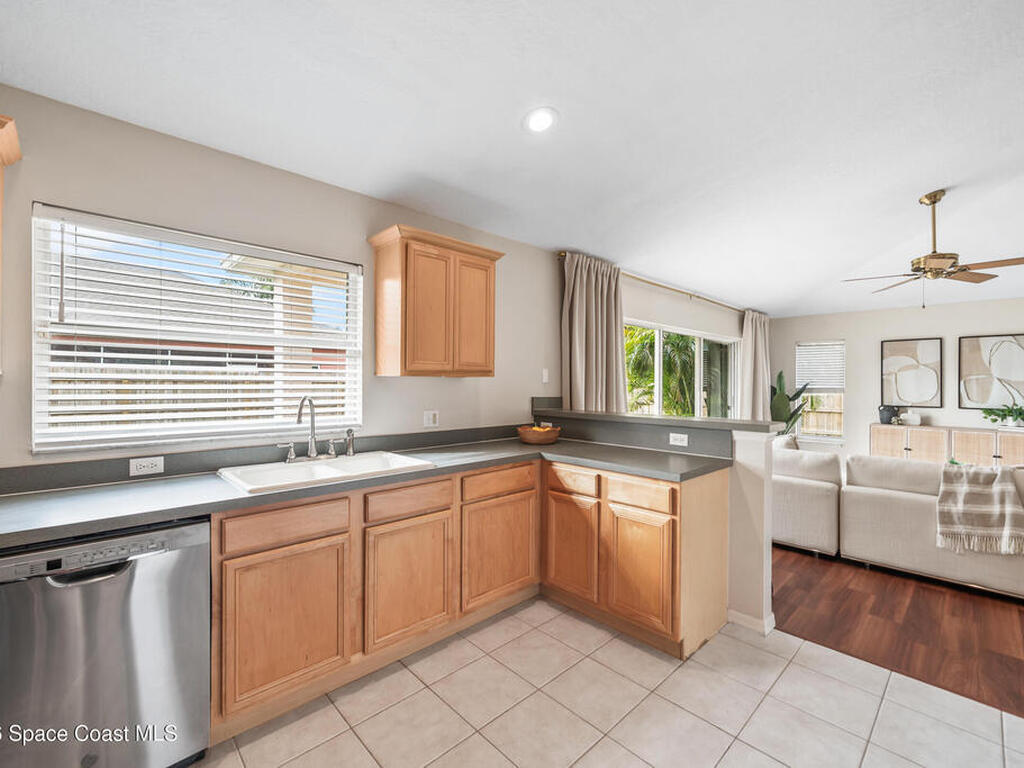 332 Brookcrest Circle, Rockledge, FL 32955