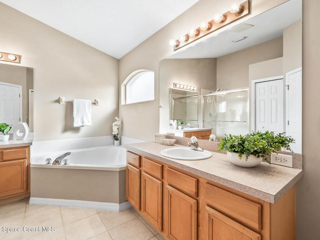 332 Brookcrest Circle, Rockledge, FL 32955