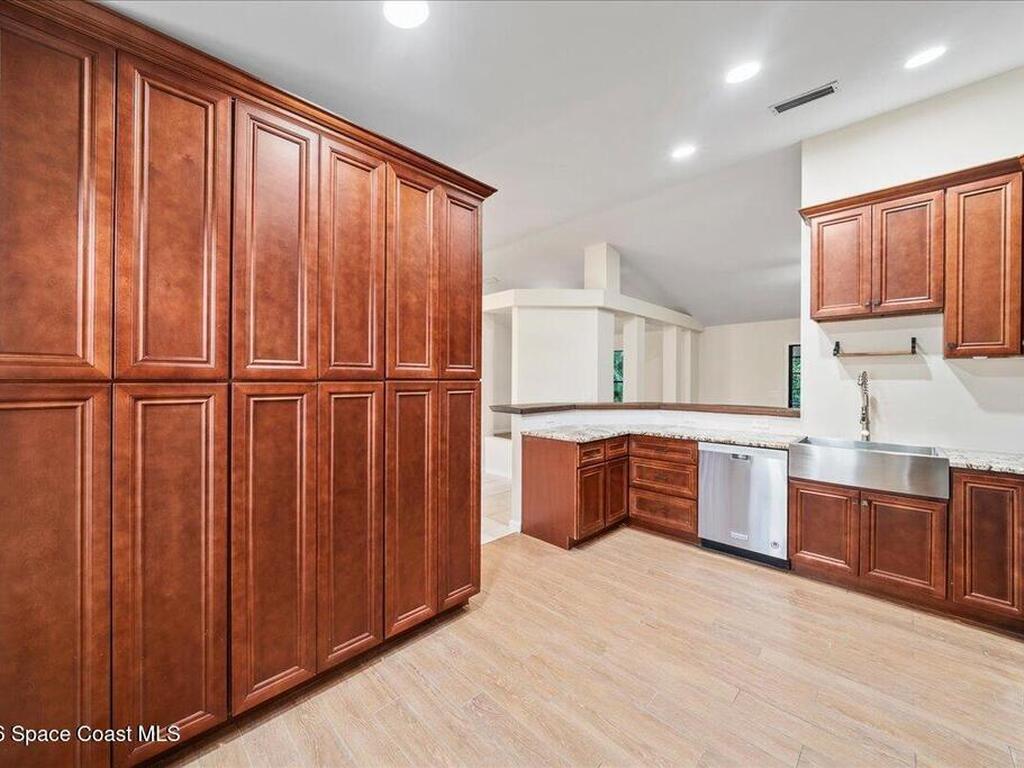 189 Abeto Terrace, Sebastian, FL 32958