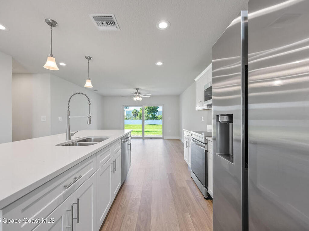 168 Hidden Woods Place, Melbourne, FL 32901